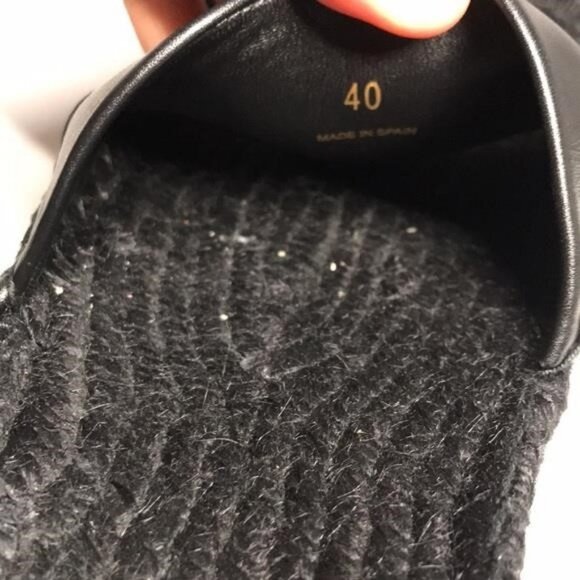 New Authentic Versace Designer Leather Slides – Iconic Gold Logo - Picture 6 of 11